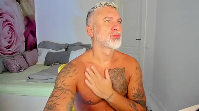 BlowMyXXL Webcam show