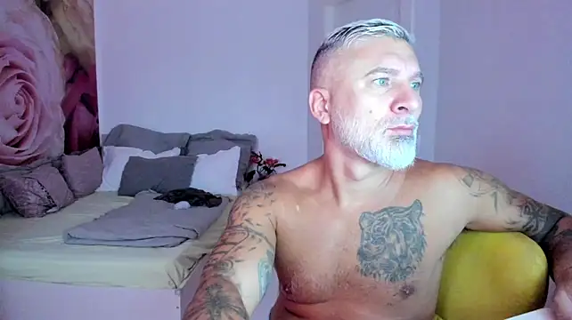 BlowMyXXL – Kamerová šou