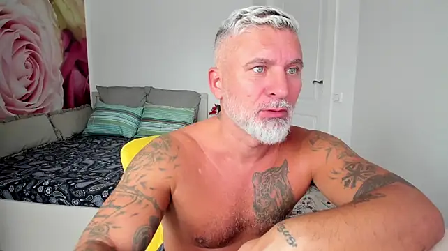 BlowMyXXL webkamerás műsora