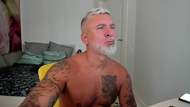 BlowMyXXL Webcam show