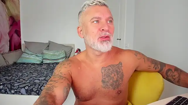 BlowMyXXL Adlı Modelin Web Kamerası Şovu