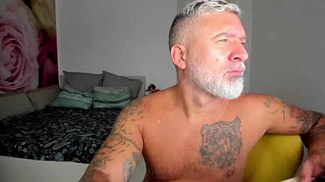 Webkamerová show BlowMyXXL