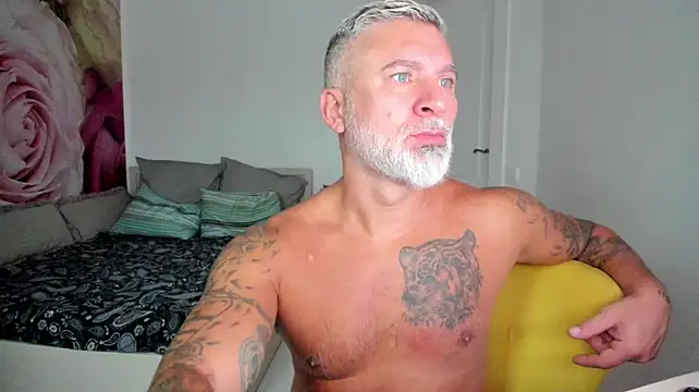 BlowMyXXL Webcam-Show