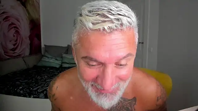 Webkamerová show BlowMyXXL