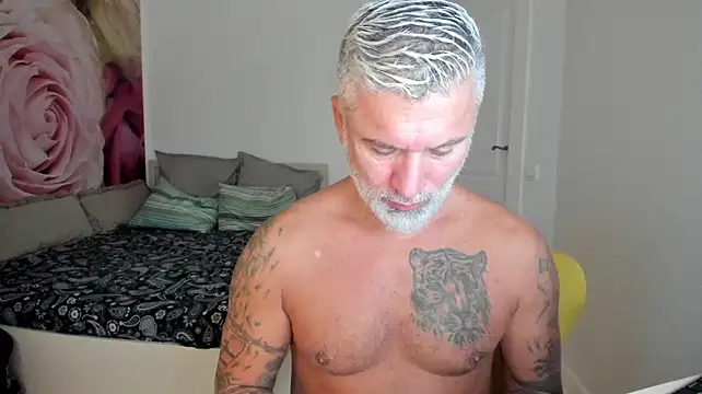 BlowMyXXL Webcam-Show