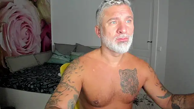 BlowMyXXL Adlı Modelin Web Kamerası Şovu