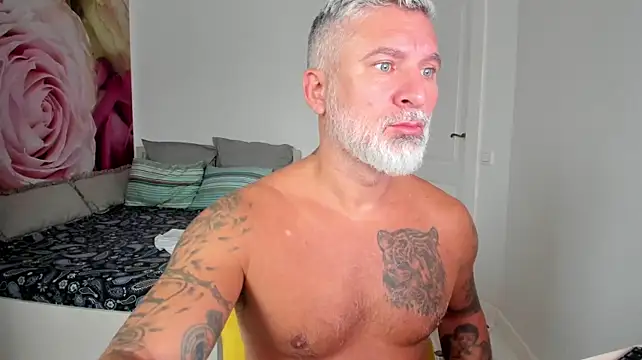 عرض كام BlowMyXXL
