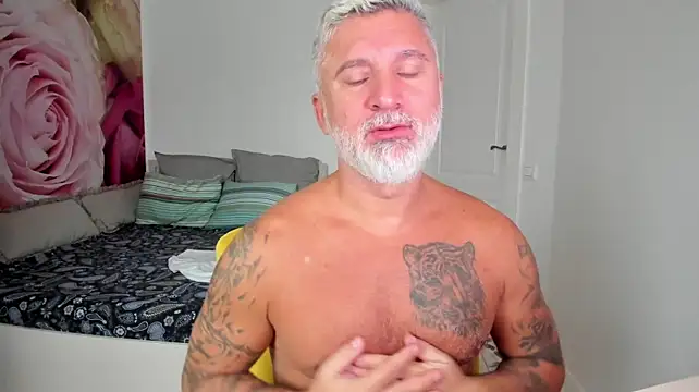 عرض كام BlowMyXXL
