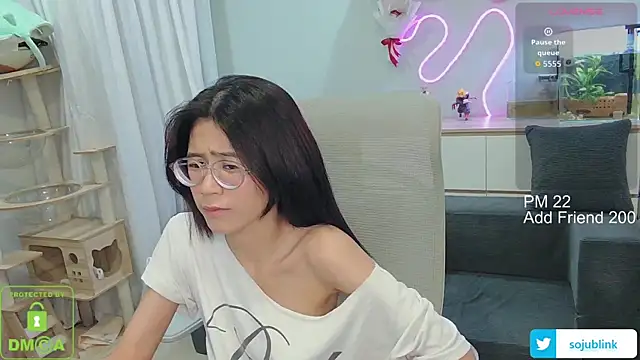 littlemiilk Pertunjukan Webcam