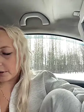 Pertunjukan Kamera Web MerlinDave