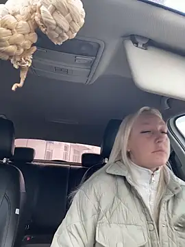 Show modela MerlinDave na web-kameri