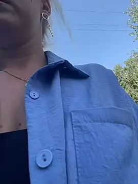 XXX chat uživo modela MerlinDave