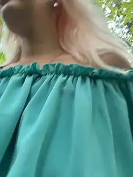 XXX chat uživo modela MerlinDave