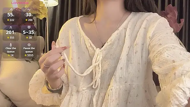 IvyMiss102 在線直播表演