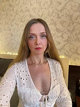 Lady_Taty's Live XXX Chat