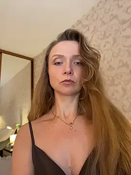 دردشة Lady_Taty الجنسية المباشرة