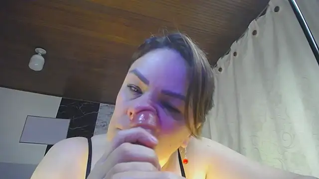 wandarubio: διαδικτυακό σόου στην κάμερα