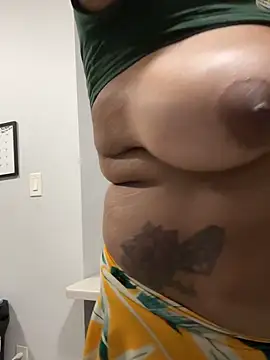karatemom3000 Show in webcam
