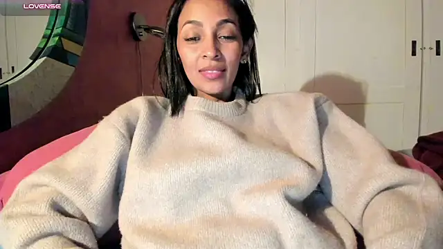 aurora-afrodita's Live XXX Chat
