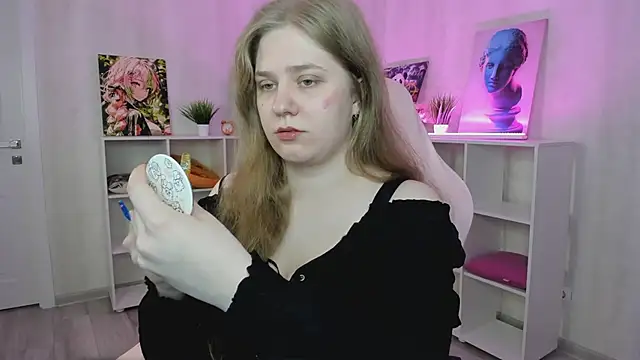 Megan_Violer Chat XXX in diretta