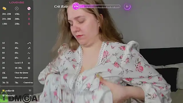 Megan_Violer Adlı Modelin Canlı XXX Sohbeti