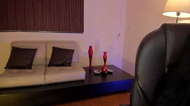 Maaiitee's Live Chat Room