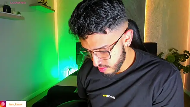عرض كام Liam_Kleiin