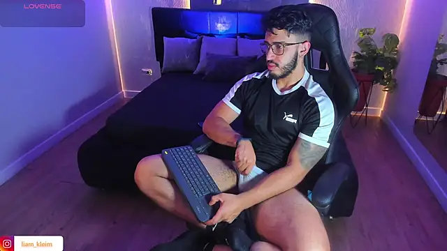 Liam_Kleiin's Webcam Show
