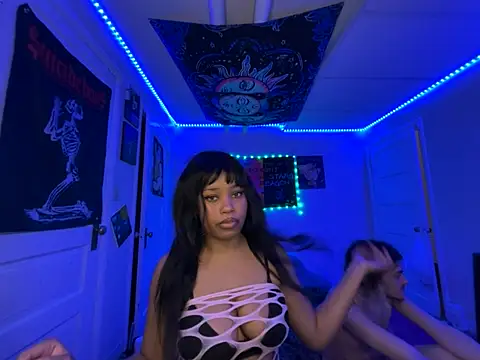 Show modela venusfairys na web-kameri