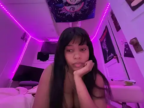 venusfairys Adlı Modelin Web Kamerası Şovu