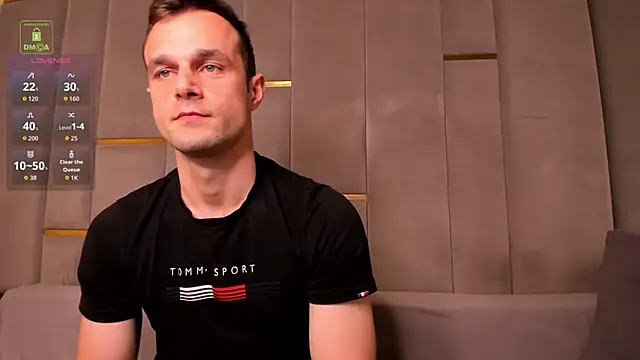 BrandonNorris Show in webcam