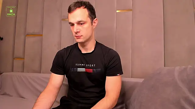 BrandonNorris Show in webcam