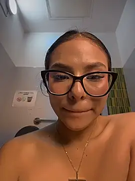 amira_cute2: вебкам-шоу