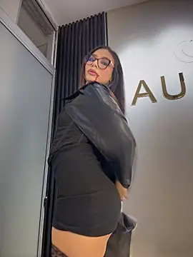 Вебкам-шоу amira_cute2