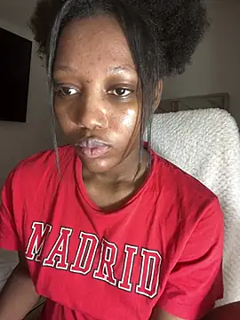 LaylaQueen0_'s Webcam Show