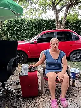 Pokazy przed kamerką – hotandfierylatinos2023