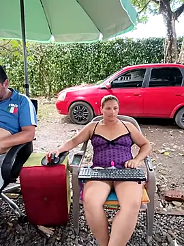 Pokazy przed kamerką – hotandfierylatinos2023