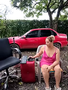 hotandfierylatinos2023のウェブカメラショー