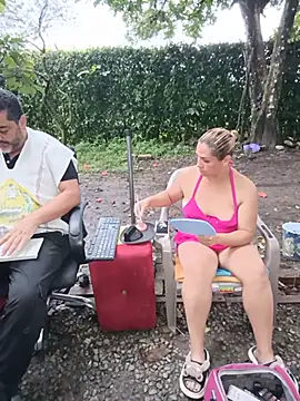 hotandfierylatinos2023 Adlı Modelin Web Kamerası Şovu