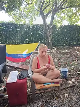 Chat +18 de hotandfierylatinos2023 ao vivo