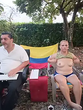 hotandfierylatinos2023 Show in webcam