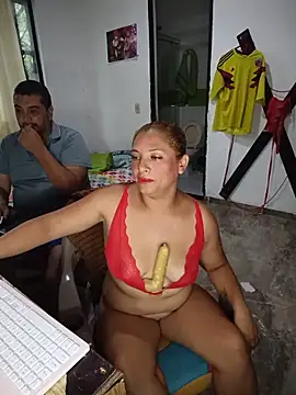Show de hotandfierylatinos2023 na webcam