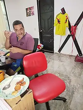 Show modela hotandfierylatinos2023 na web-kameri