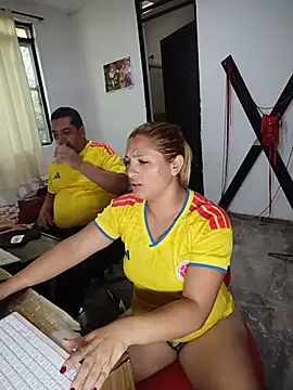 hotandfierylatinos2023 Show in webcam
