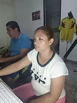 Show de hotandfierylatinos2023 na webcam