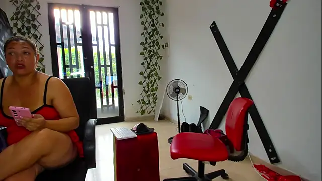 hotandfierylatinos2023 Adlı Modelin Canlı XXX Sohbeti