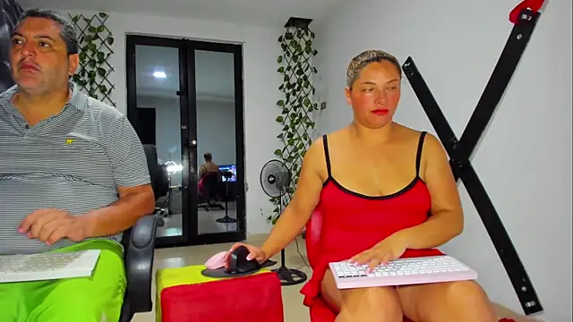 hotandfierylatinos2023 웹캠 쇼