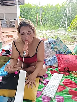 Show modela hotandfierylatinos2023 na web-kameri