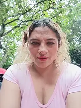 hotandfierylatinos2023 Adlı Modelin Web Kamerası Şovu
