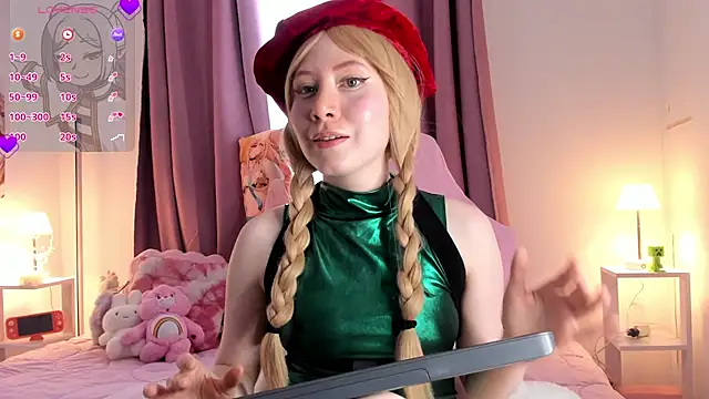 Gin_Lilah Show in webcam